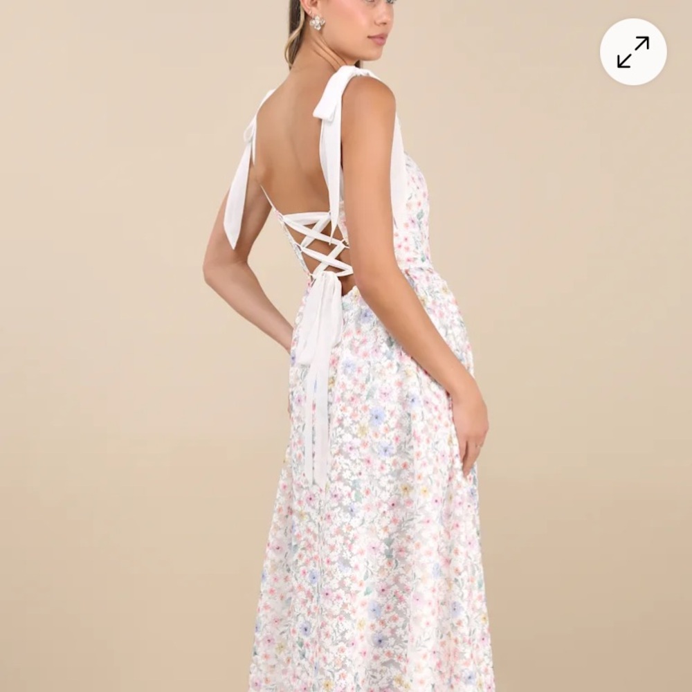 NWT Lulu's Multicolor Floral lace up Dress